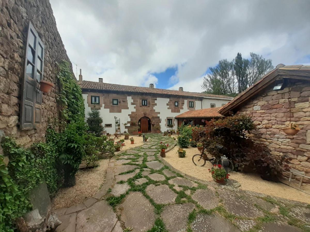 Hotel La Casona De Barrio, Alto Campoo Barrio  Eksteriør bilde