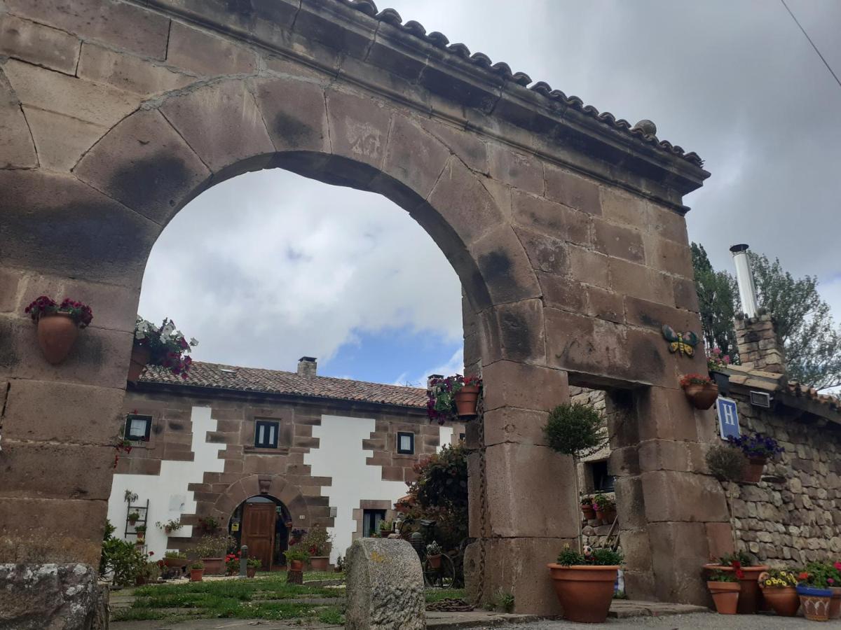Hotel La Casona De Barrio, Alto Campoo Barrio  Eksteriør bilde